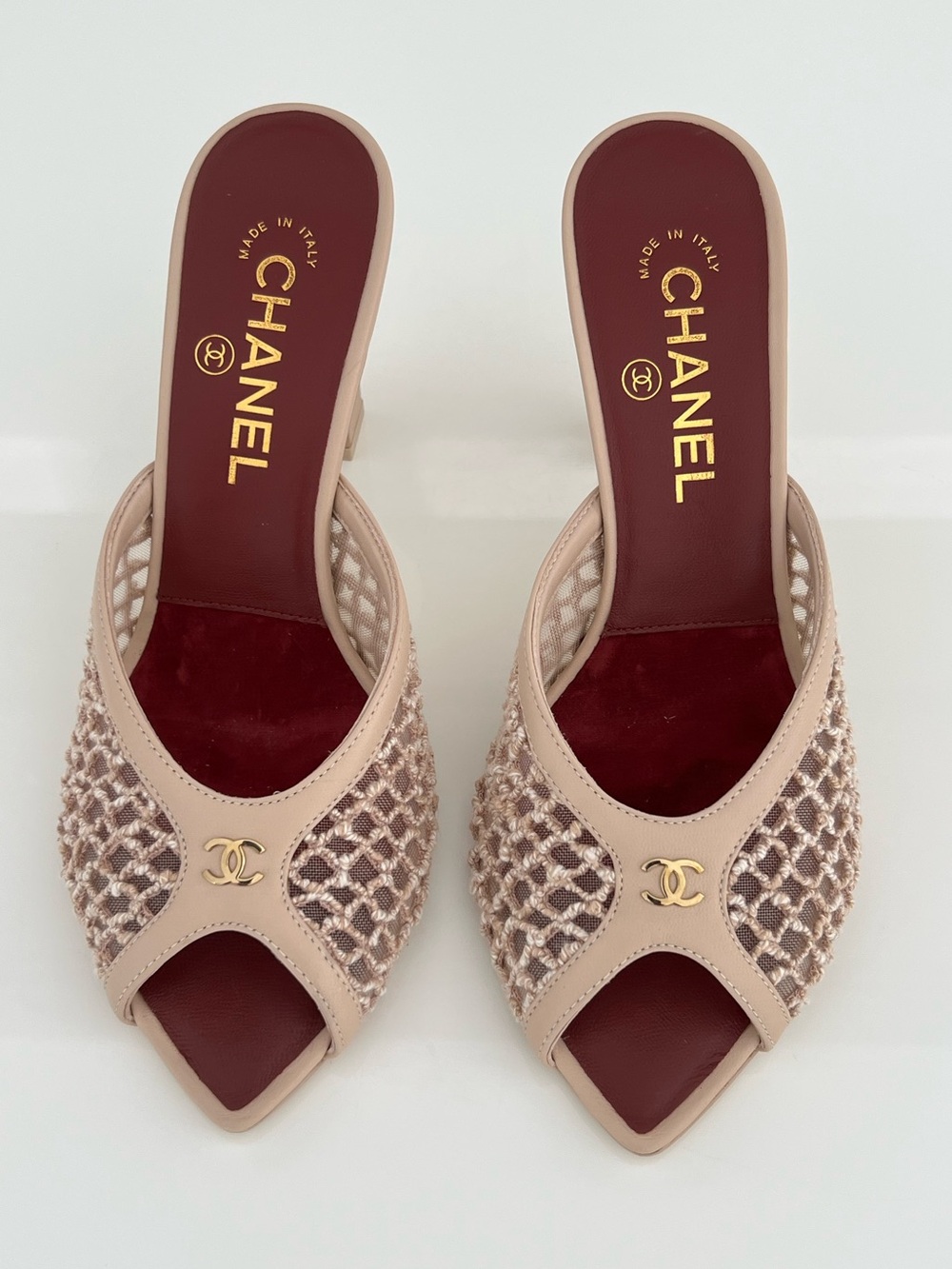 CHANEL 26M COCO BEACH BEIGE SANDALS SIZE IT 37.5 / US 7.5 NIB! - Picture 4 of 12